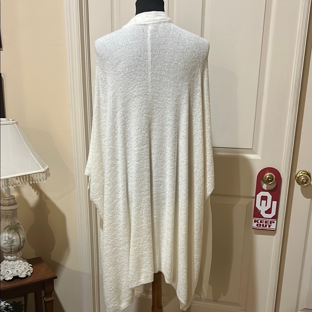 Soma Soft White Knit Wrap - Picture 4 of 8